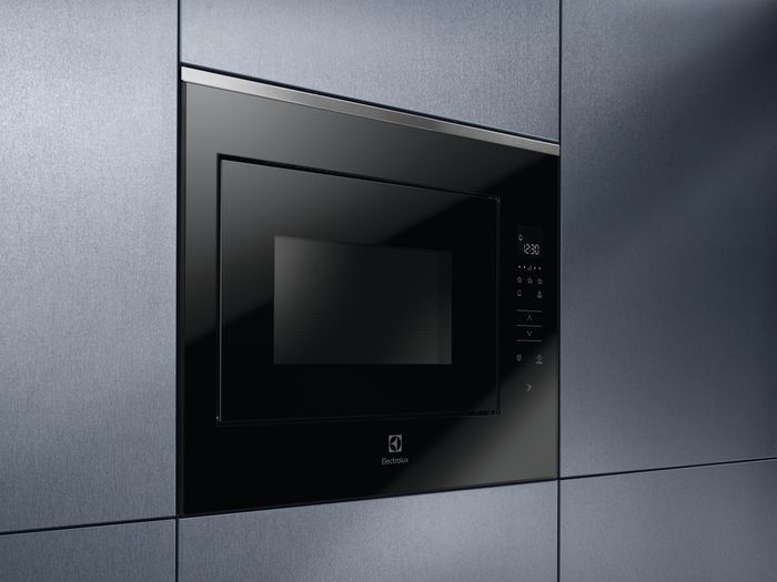 ELECTROLUX Микроволновая печь KMFE 264TEX
