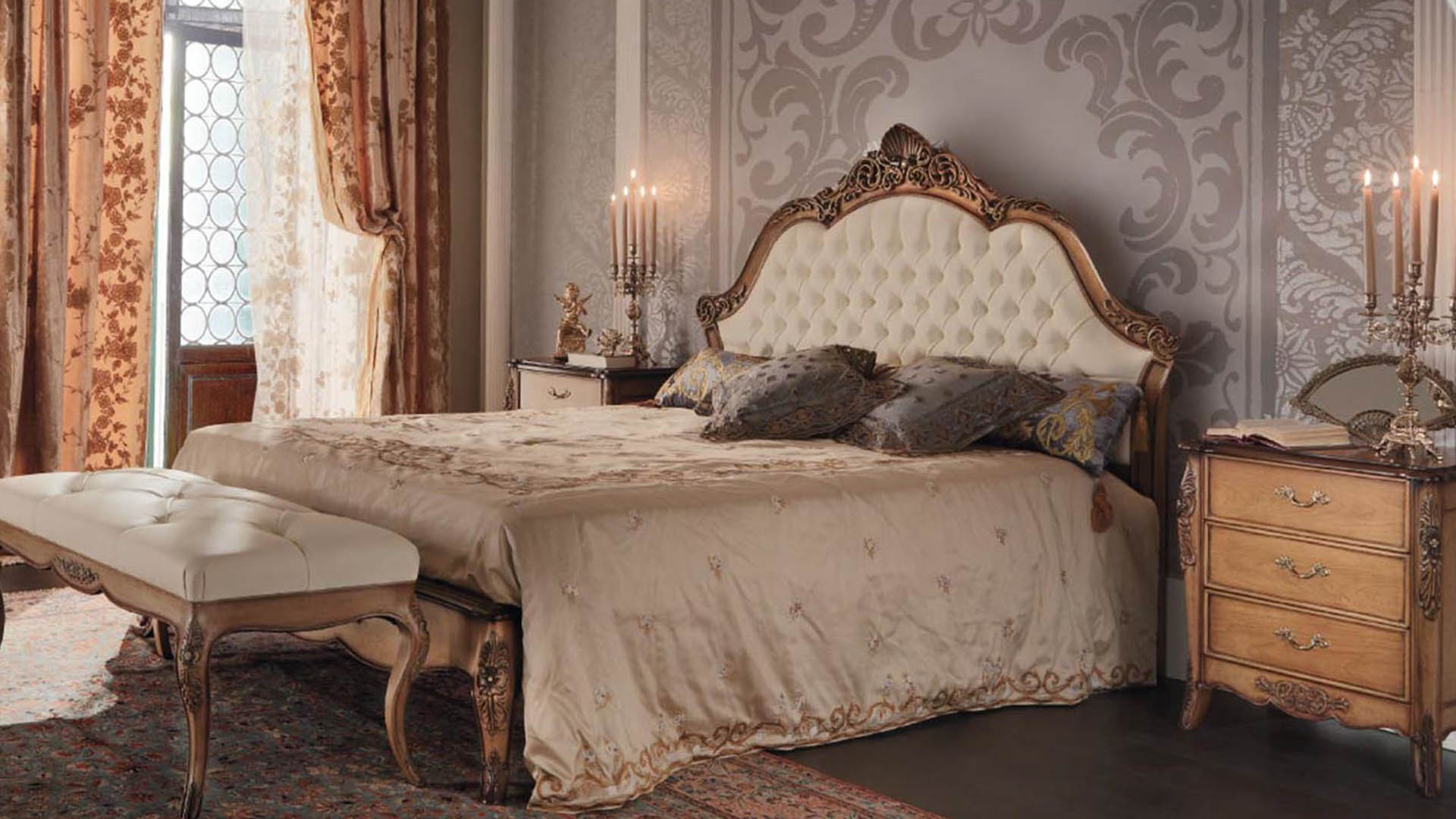 Классическая мебель в современной квартире в салоне Мебель Да Винчи