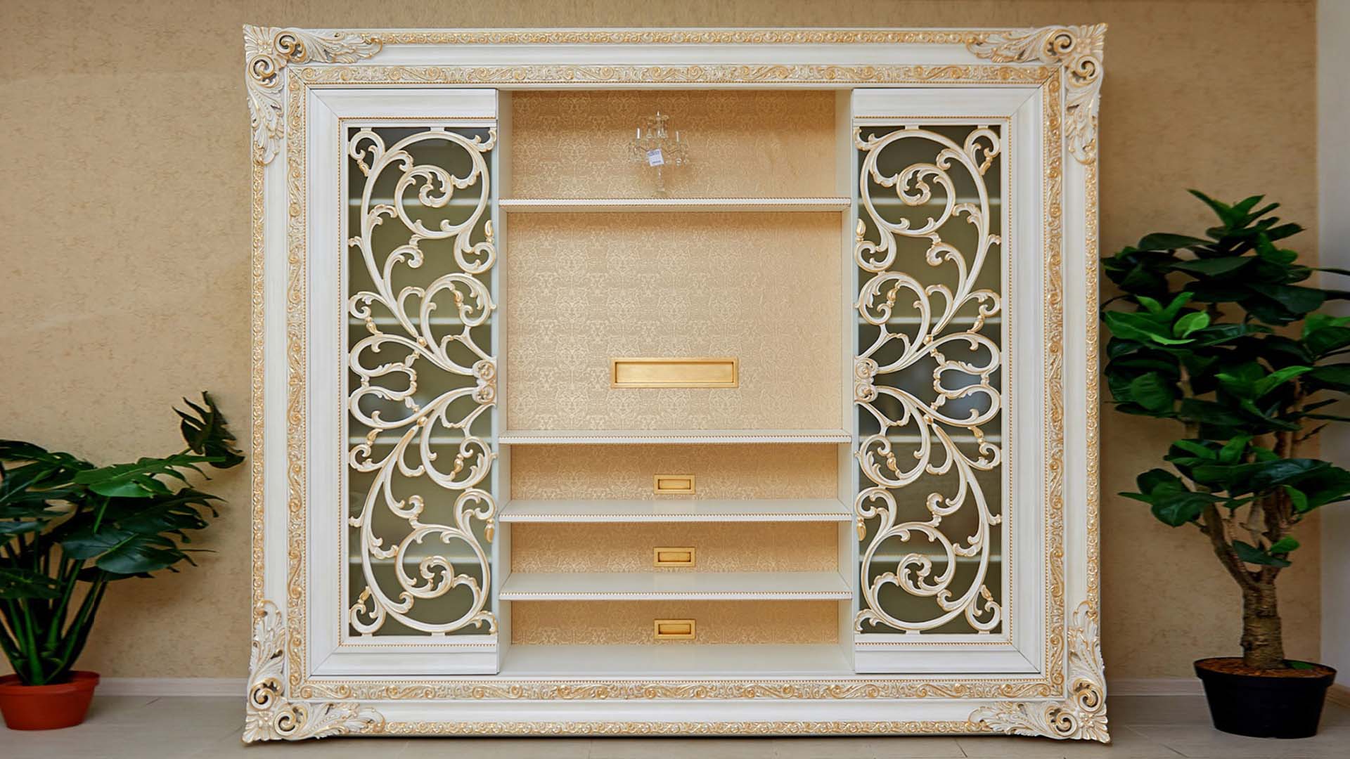 Классическая мебель в современной квартире в салоне Мебель Да Винчи