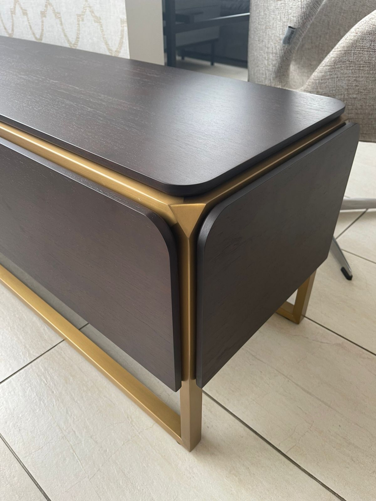 Тумба под телевизор TVR16061