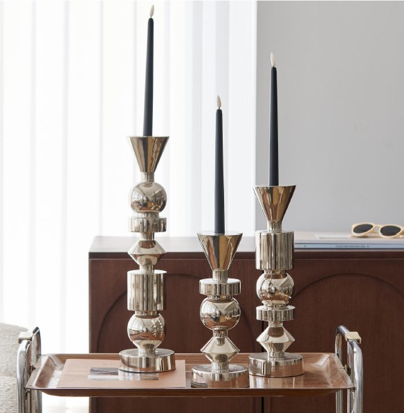 Подсвечники металлические