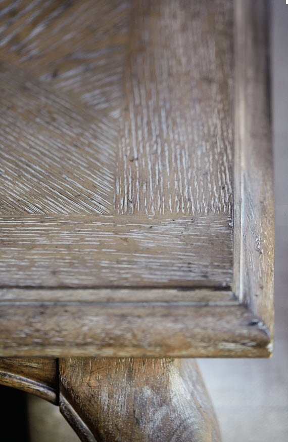 Столовая группа Campania Bernhardt