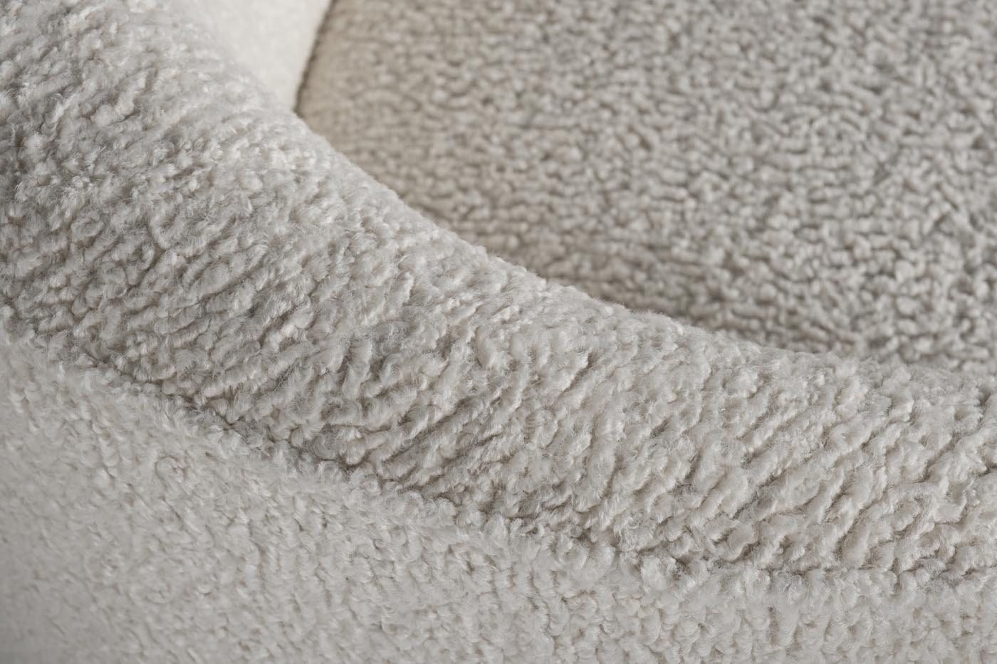 ДИВАН ДВУХМЕСТНЫЙ КРЕМОВЫЙ (ИСКУССТВЕННЫЙ КАРАКУЛЬ) 48MY-1289-L CRE