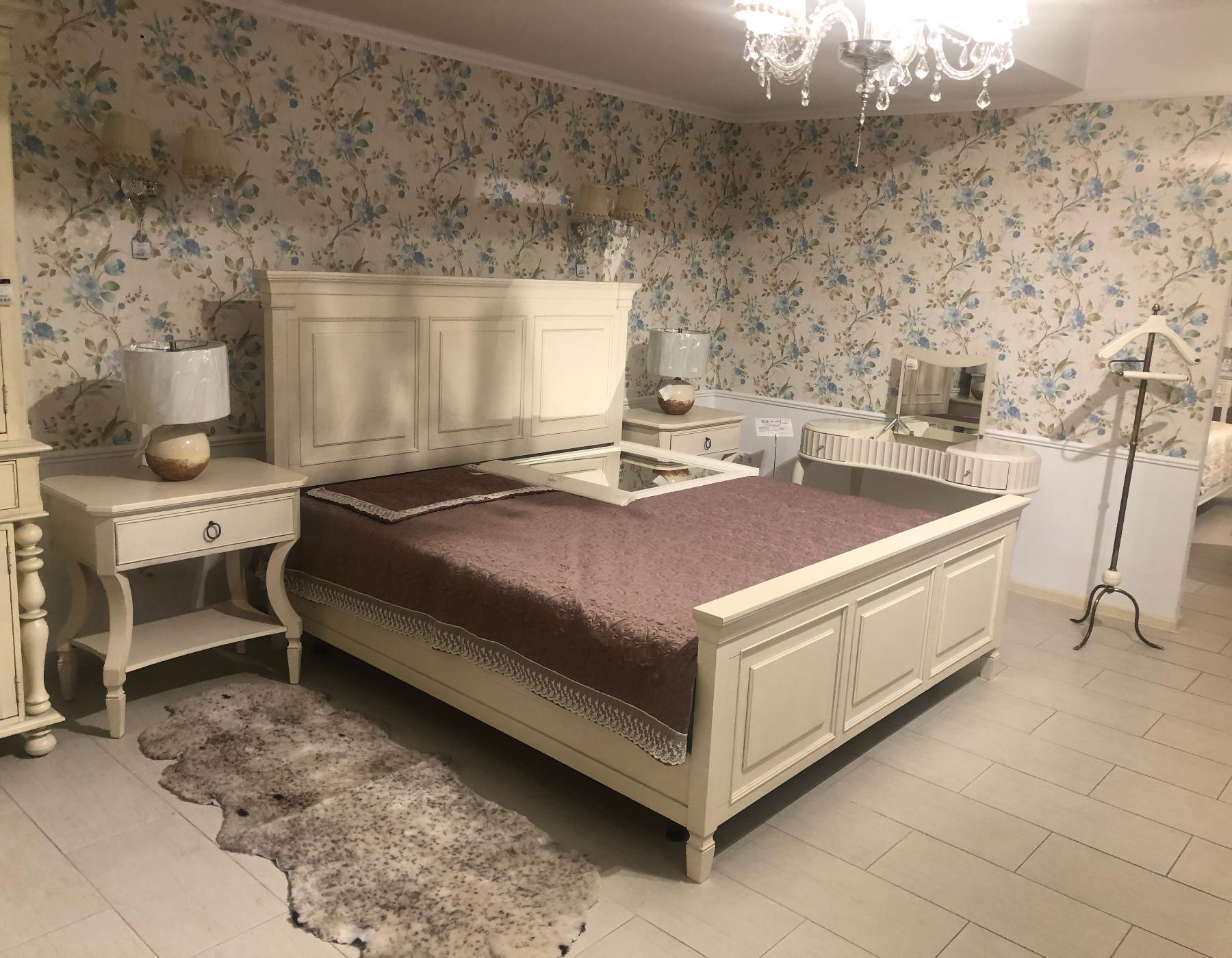 Спальня Summer Hill фабрики Universal  Furniture Америка