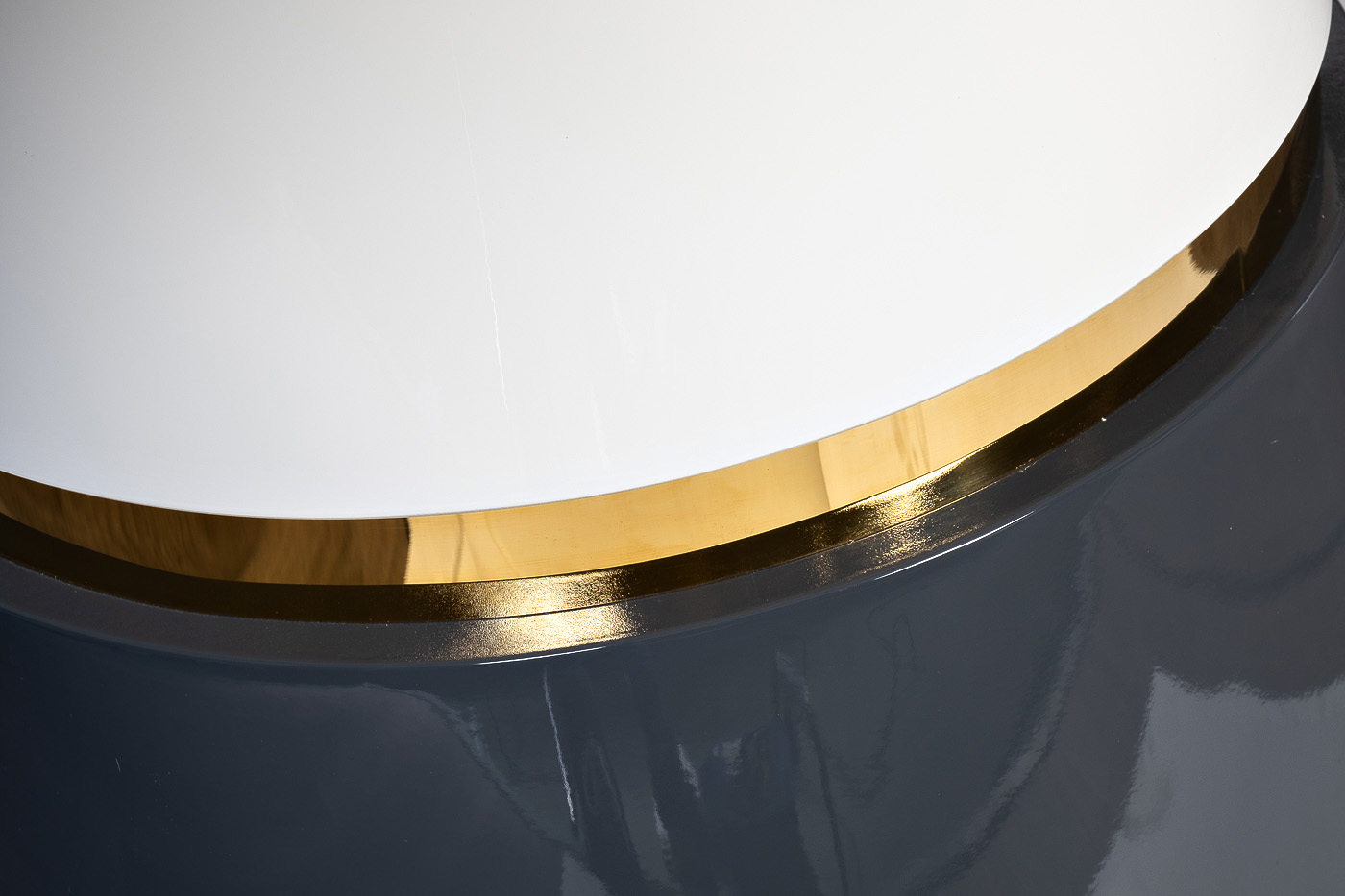 Стол обеденный круглый белый со стеклом 30F-1368-1