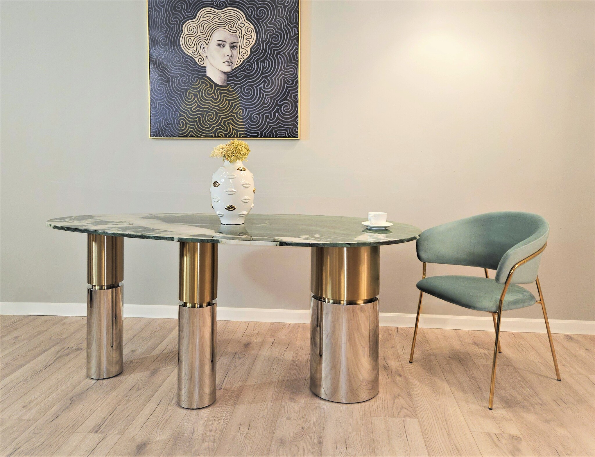 Стол овальный Lagos