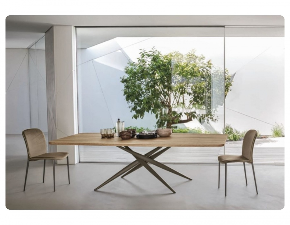 Стол обеденный Tiffany фабрики Sedit