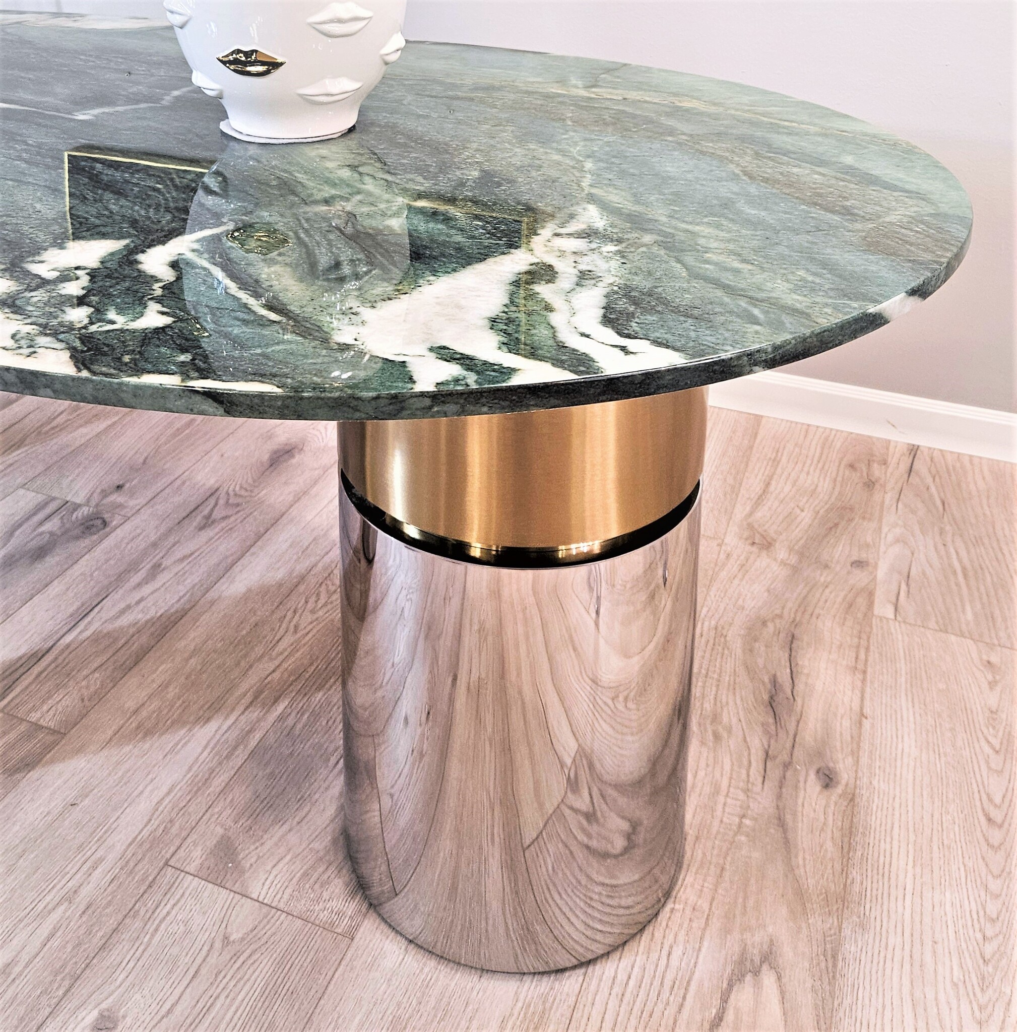 Стол овальный Lagos