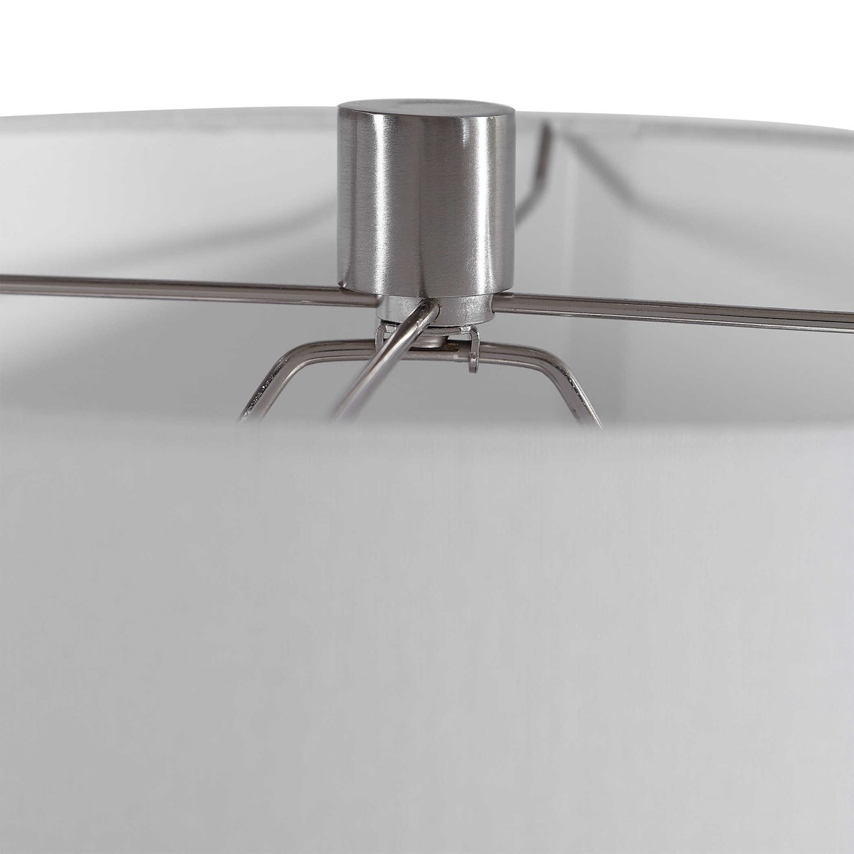 Настольная лампа Strathmore 26357 Uttermost