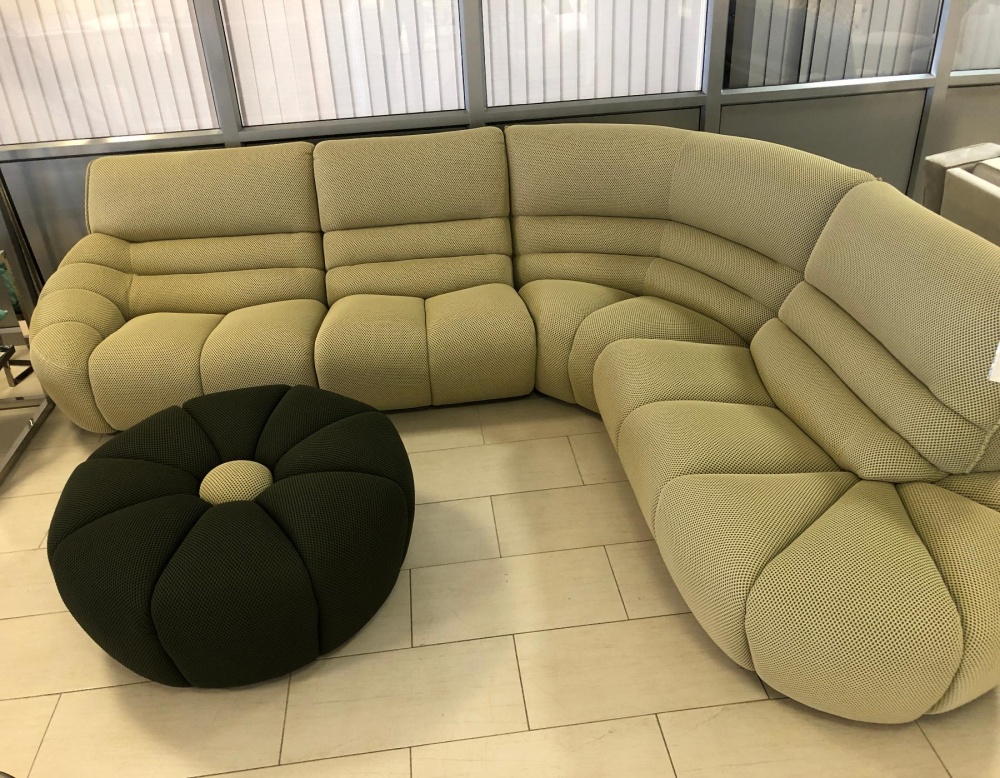 Daisy от Calia Italia: Роскошный угловой диван для истинных ценителей комфорта