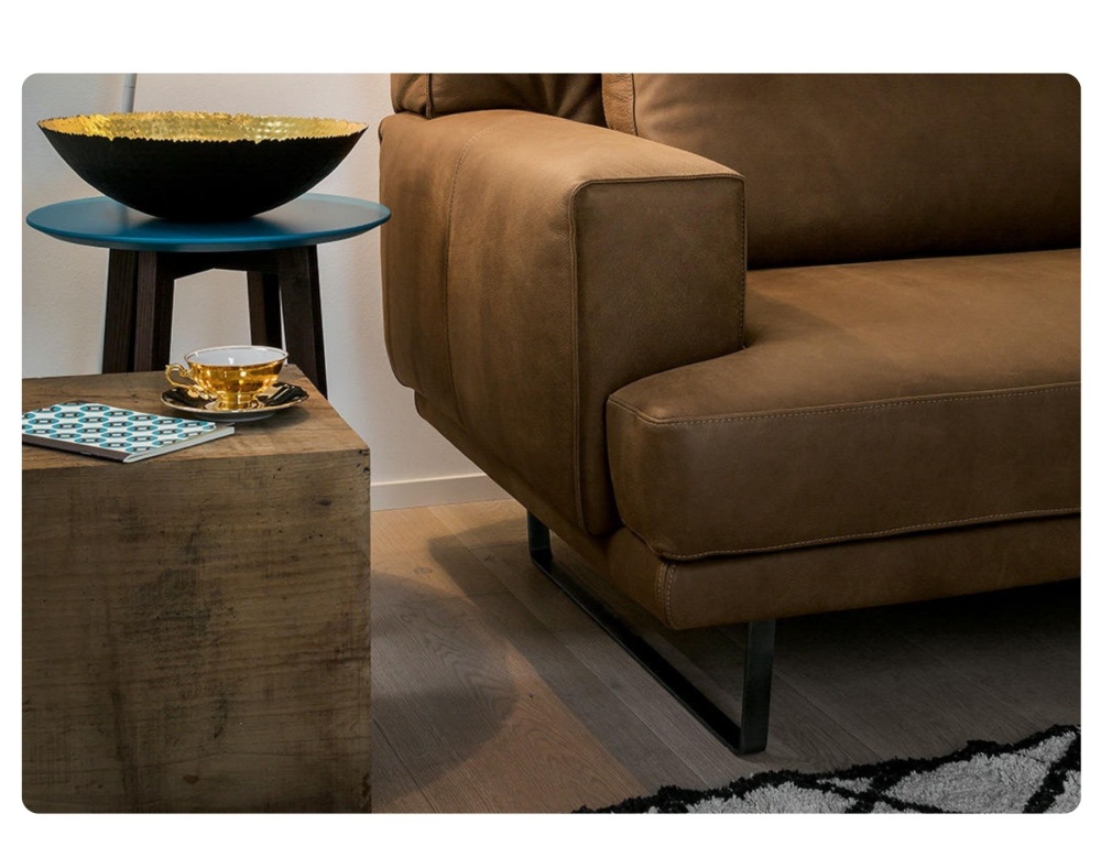 Диван Louis фабрики Dallagnese