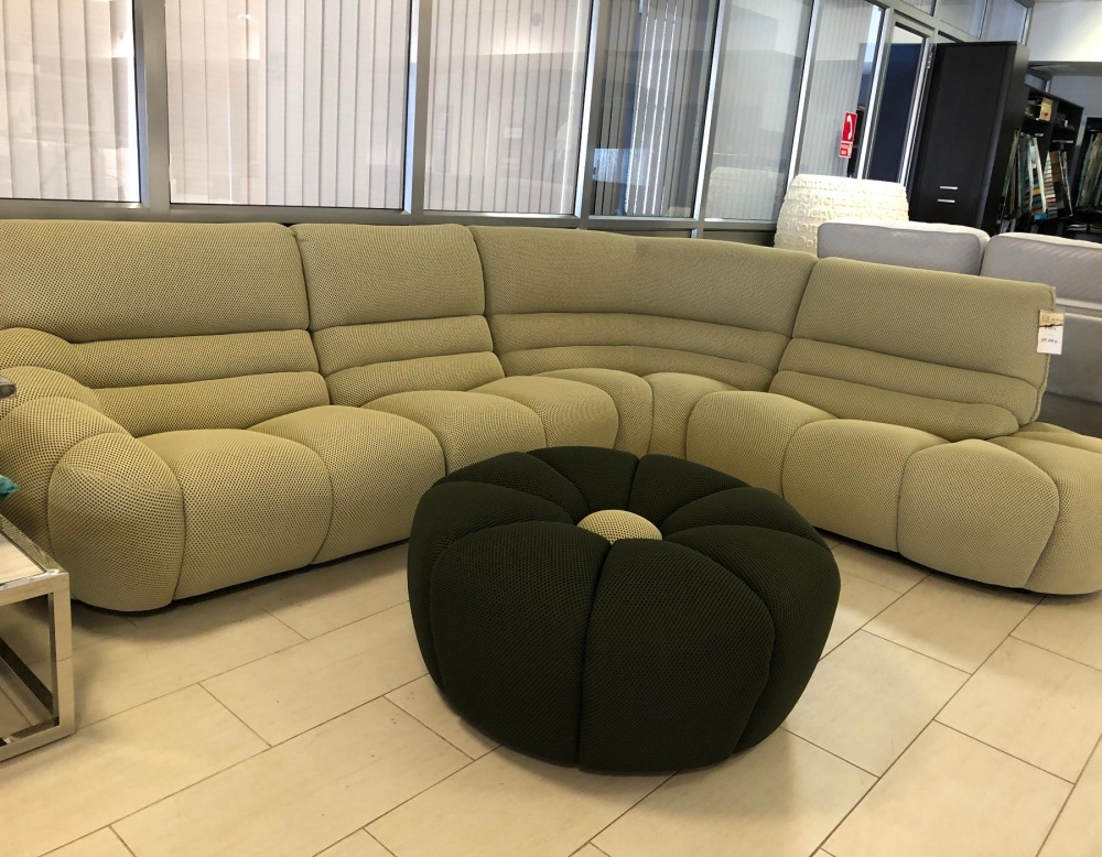 Daisy от Calia Italia: Роскошный угловой диван для истинных ценителей комфорта