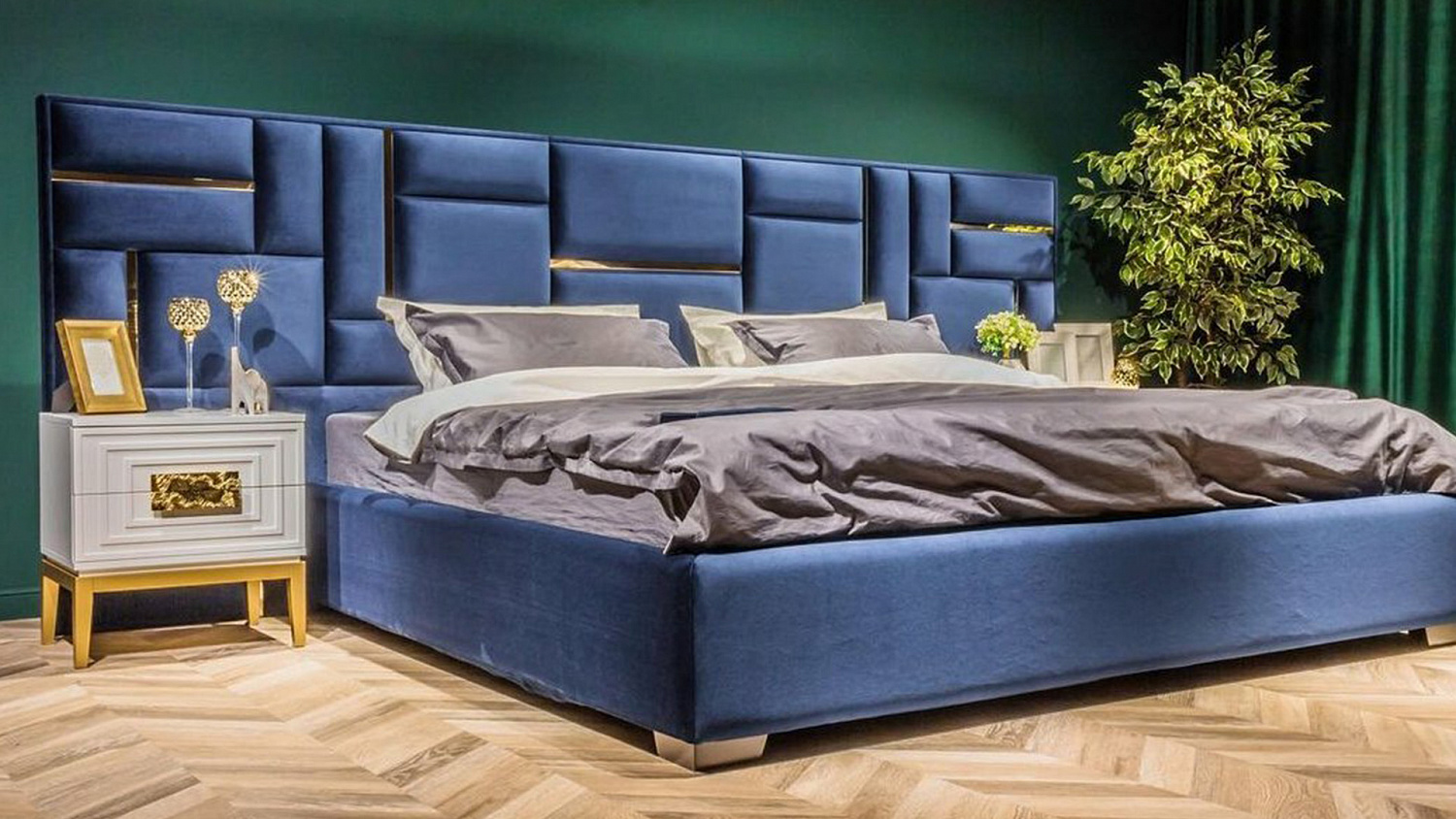 Вам нравятся кровати с панорамным изголовьем?