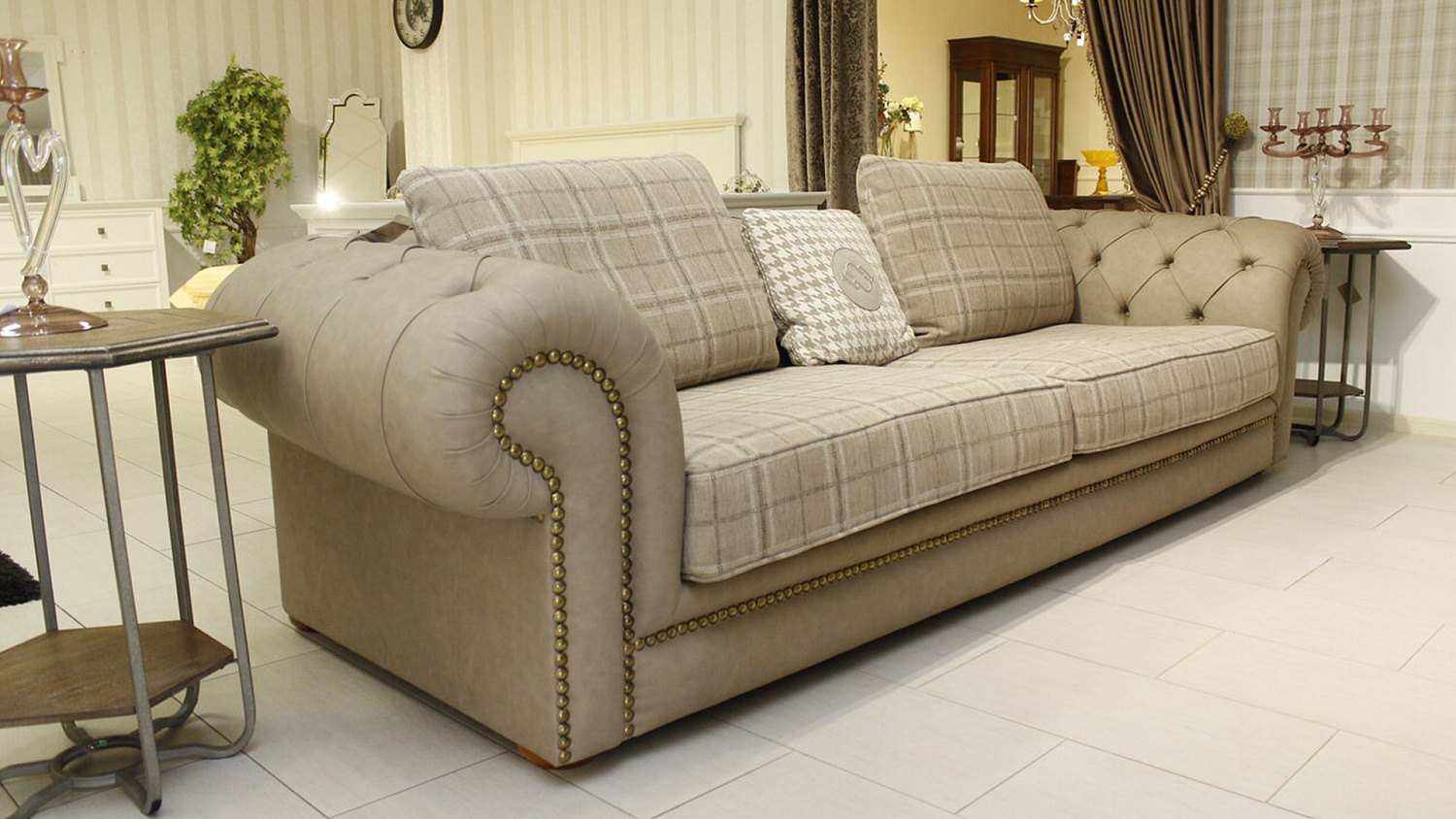 Для современного человека диван