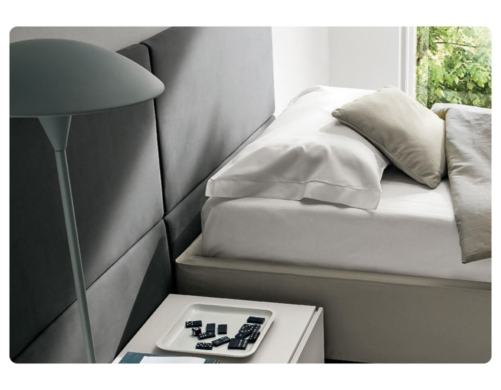 Кровать Square фабрики Dallagnese