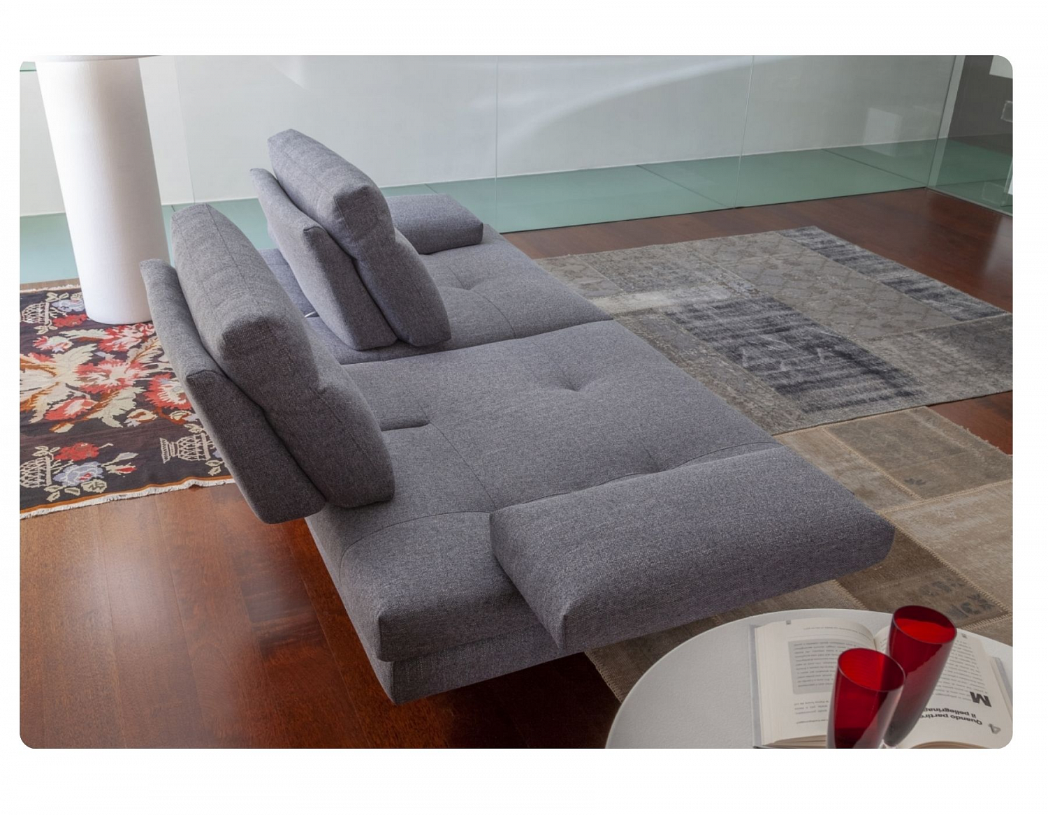 Диван Toby Wing: Раскройте крылья комфорта в вашем доме