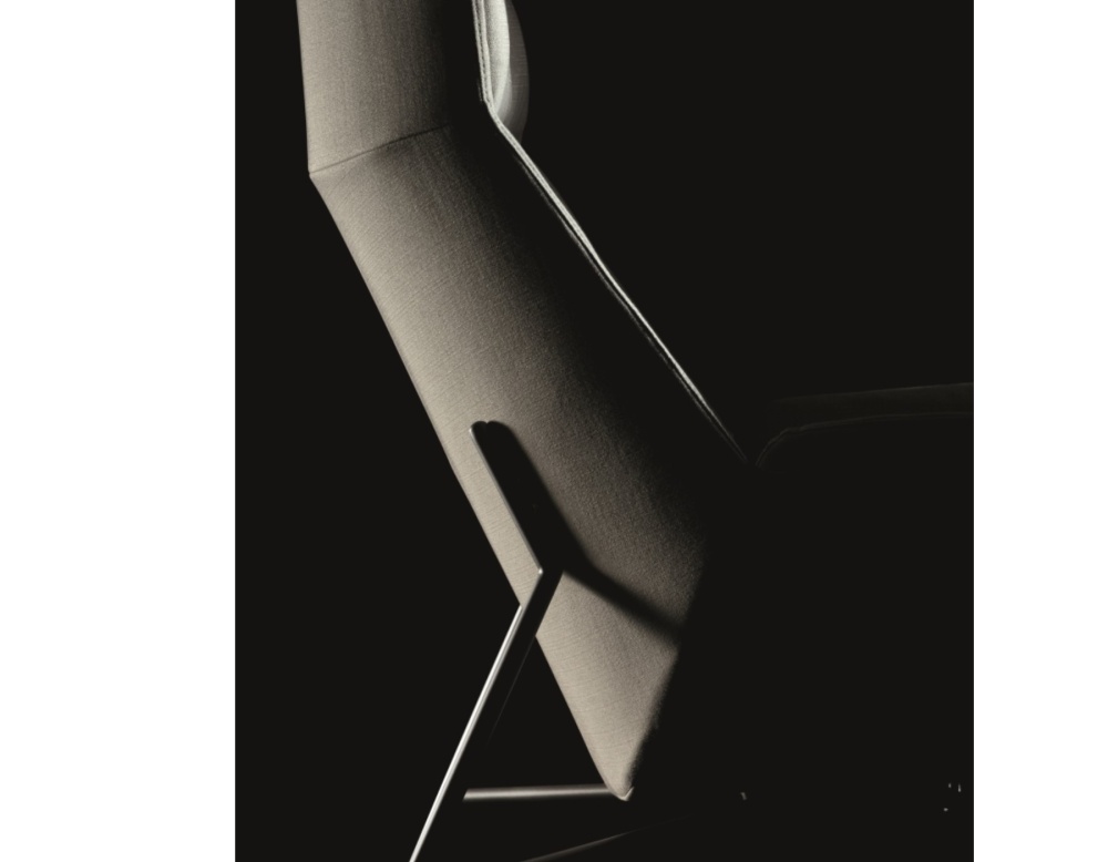 Кресло BEETLE фабрики Ditre Italia