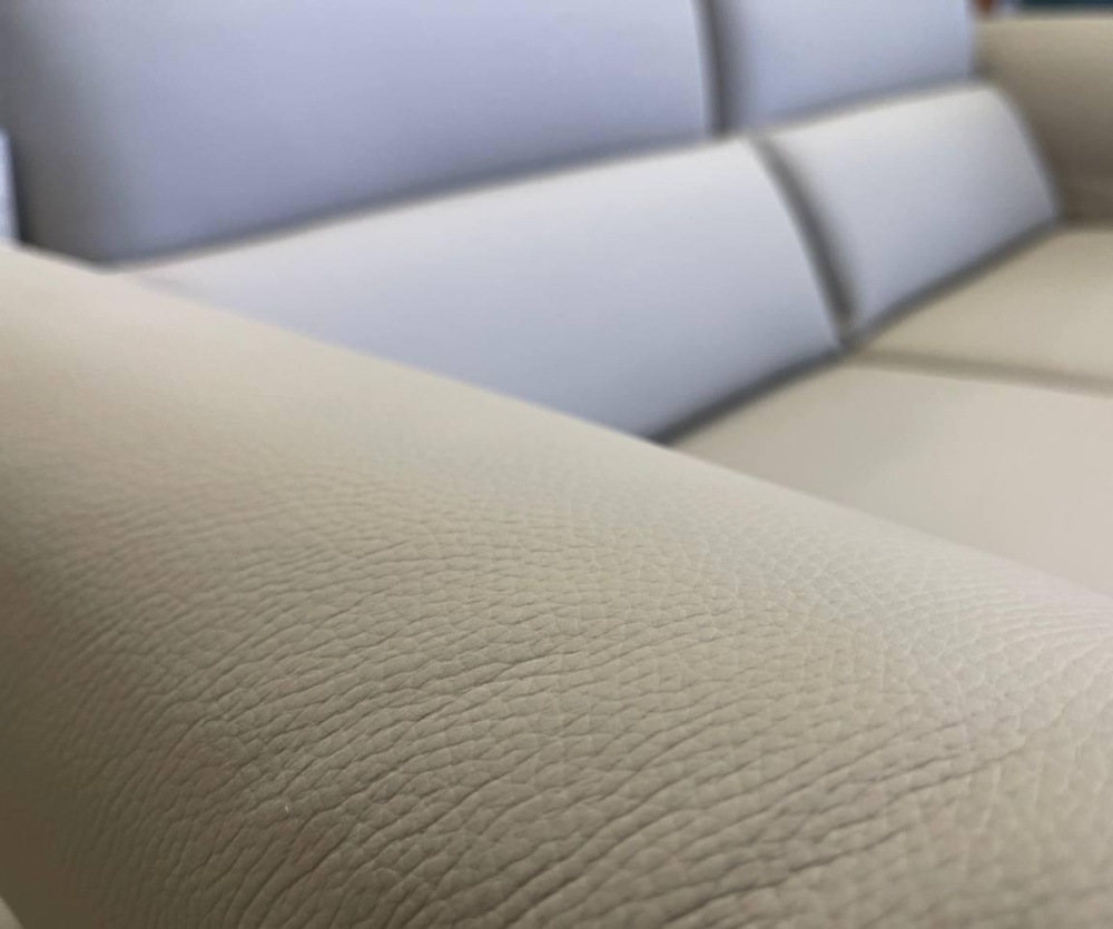 Роскошь в движении: Итальянский электрический диван-реклайнер М318-В