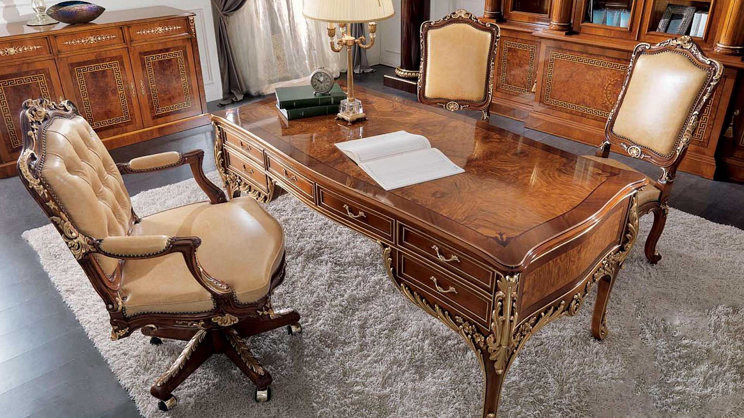 Рабочее место дома