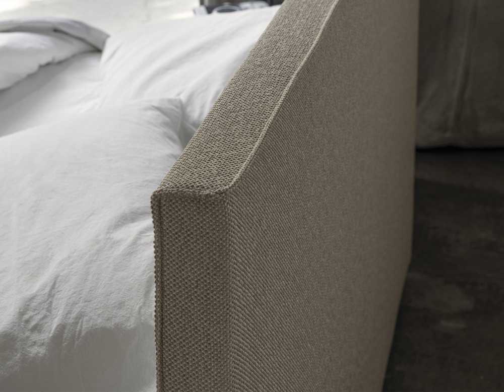 Кровать Metropolitan фабрики Bolzan