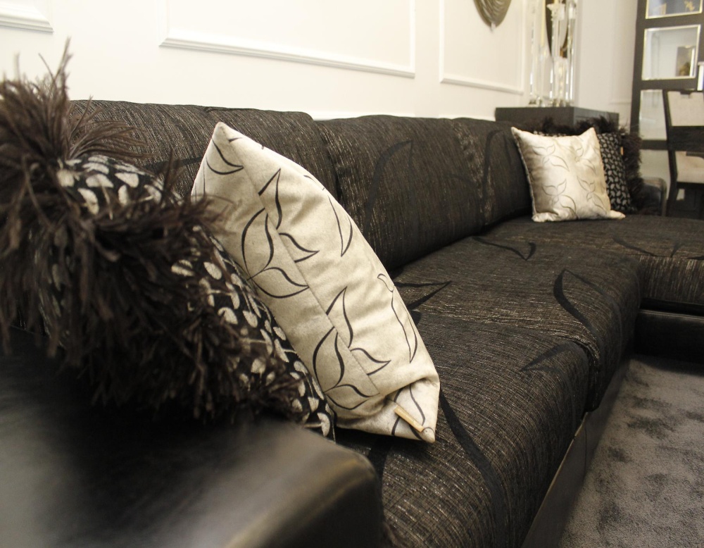 Угловой диван Glam фабрики Mantellassi Spa Италия