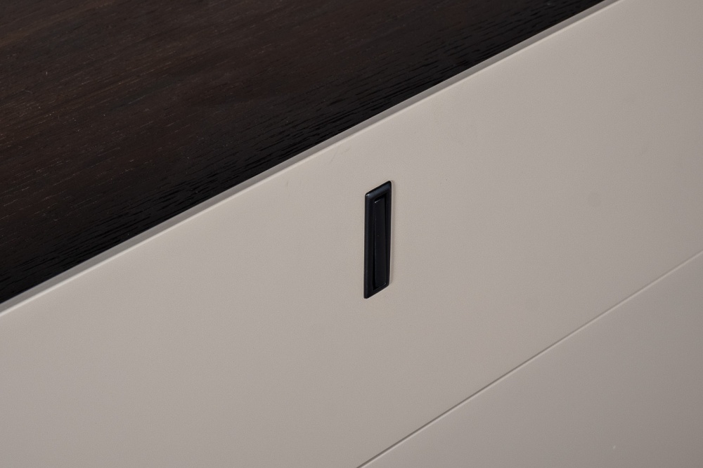 Комод светлый 77IP-CH817/1