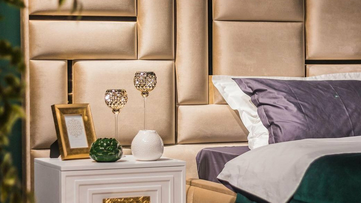 Вам нравятся кровати с панорамным изголовьем?