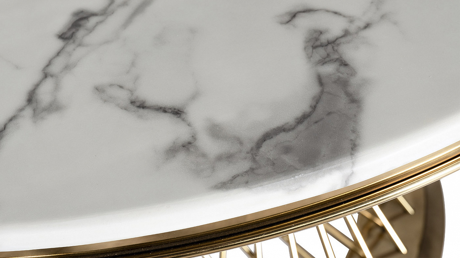 Круглый стол - это стильно!