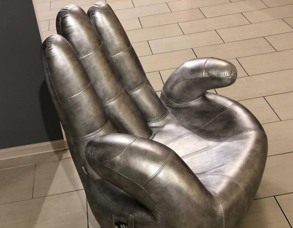 Кресло Рука фабрика New Trend Италия