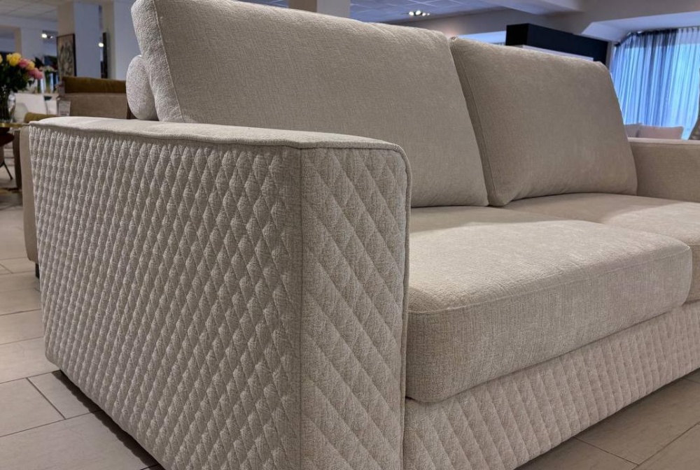 Прямой диван современный  в ткани "Арко престиж"