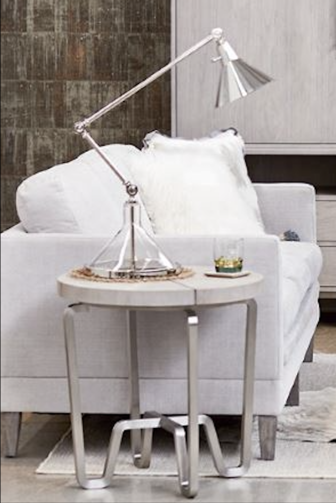 Столик журнальный придиванный  CHATHAM от фабрики Universal Furniture Америка