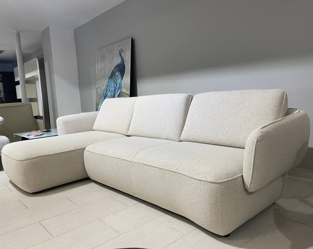 Откройте дверь в мир изысканного комфорта с диваном Moon от "Мебель Да Винчи HOME"